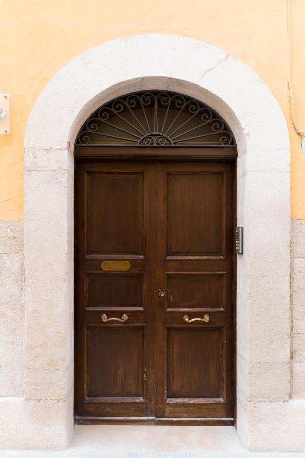 Guendalina Sweet Home - La Casetta Di Guendalina Trani Exterior photo